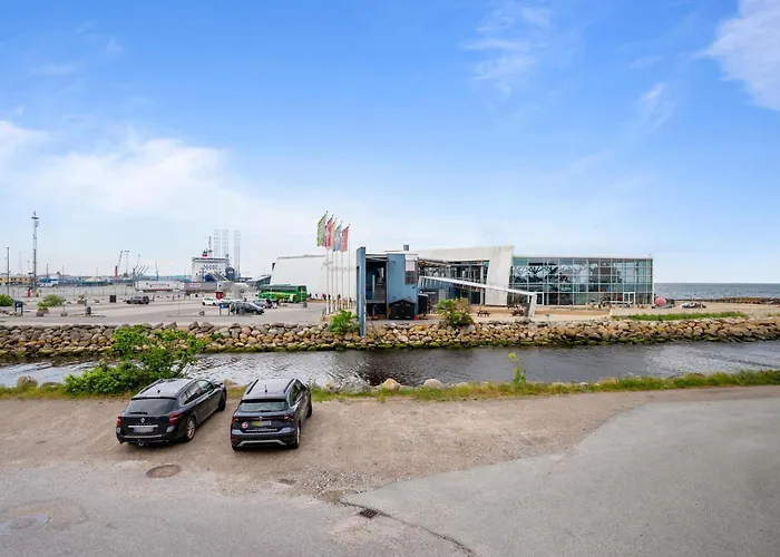 Charming Right At Marina With Terraces Overlooking The Water Close To The Kattegat Centre, The And Cosy Cafes Σπίτι διακοπών