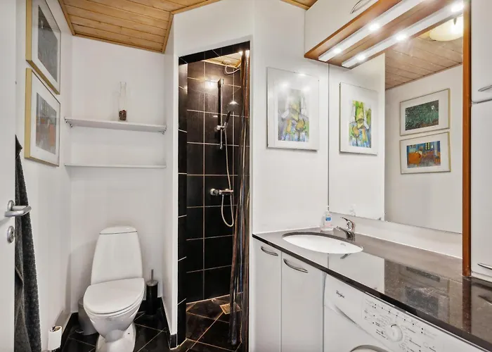 Σπίτι διακοπών Charming Right At Marina With Terraces Overlooking The Water Close To The Kattegat Centre, The And Cosy Cafes